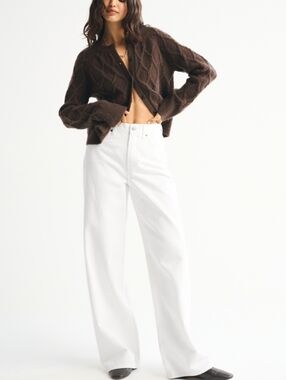 Abercrombie & Fitch High Rise Wide Leg Jeans